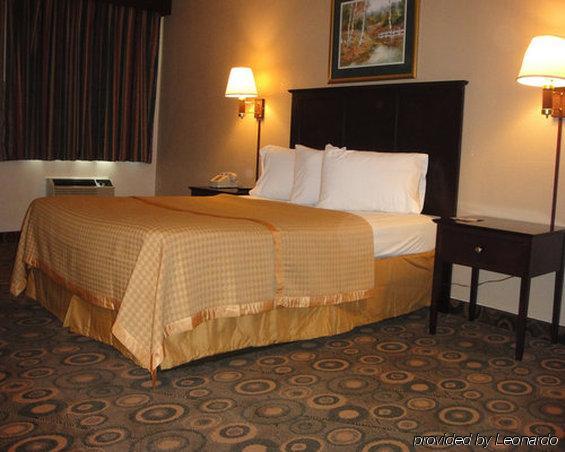 Timberlake Motel Lynchburg Room photo
